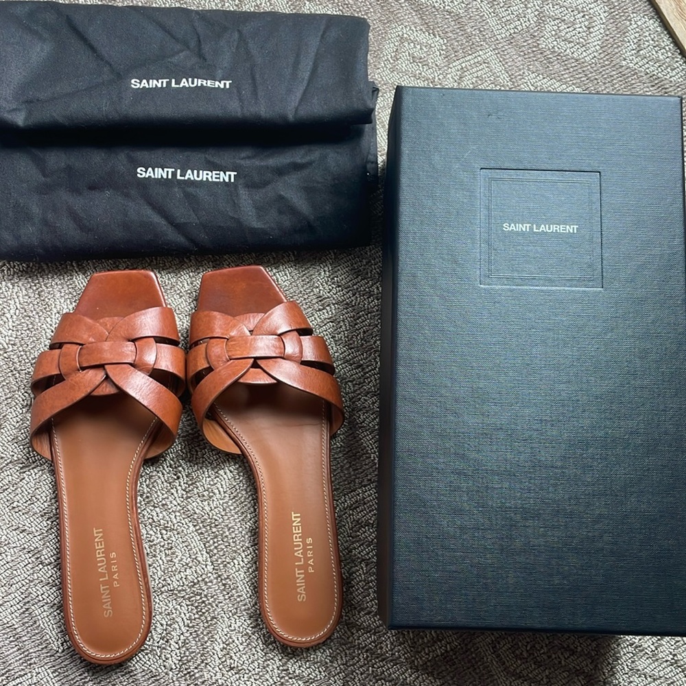 Saint Laurent Tribute Flat Sandals size 38